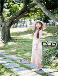 日日躁夜夜躁夜夜揉人人视频/欧美一区二区三区激情视频